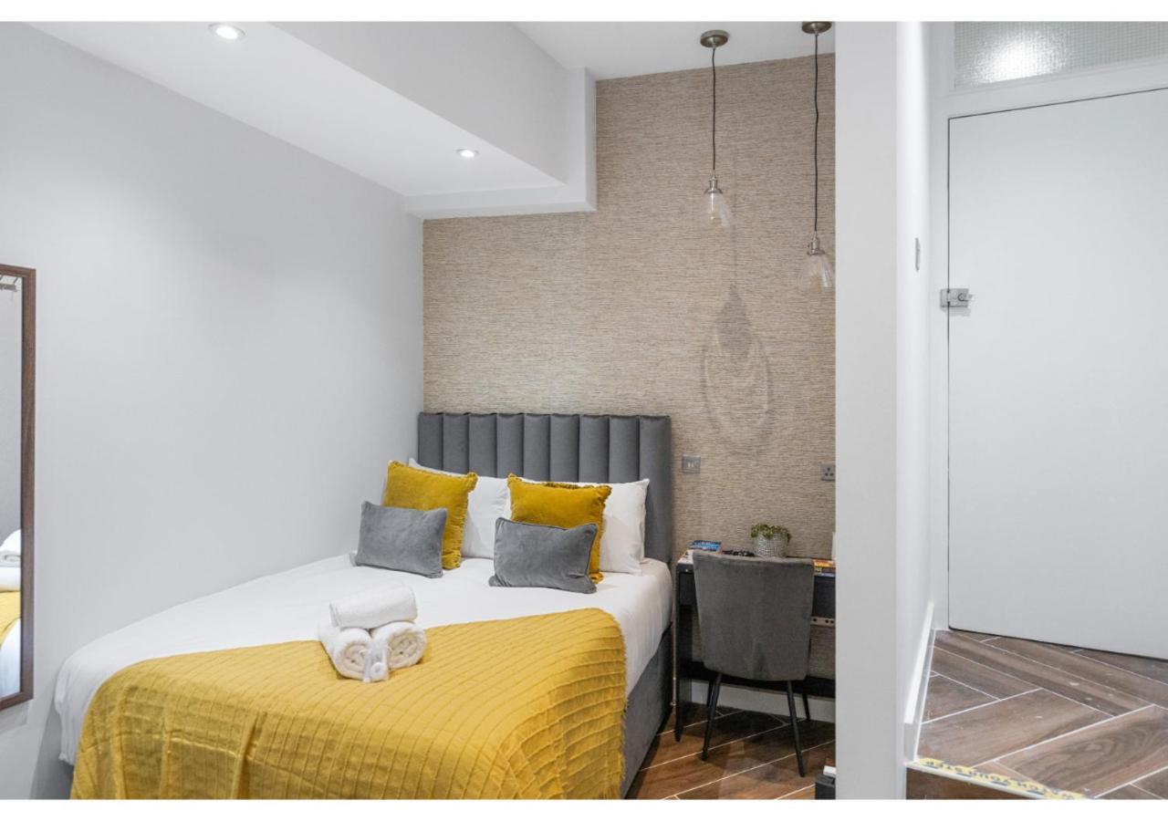 Compact Comfort: Your Basecamp Apartamento *